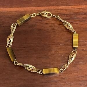Vintage Van Dell 1/20 12K gold filled bracelet with tiger's eye stone